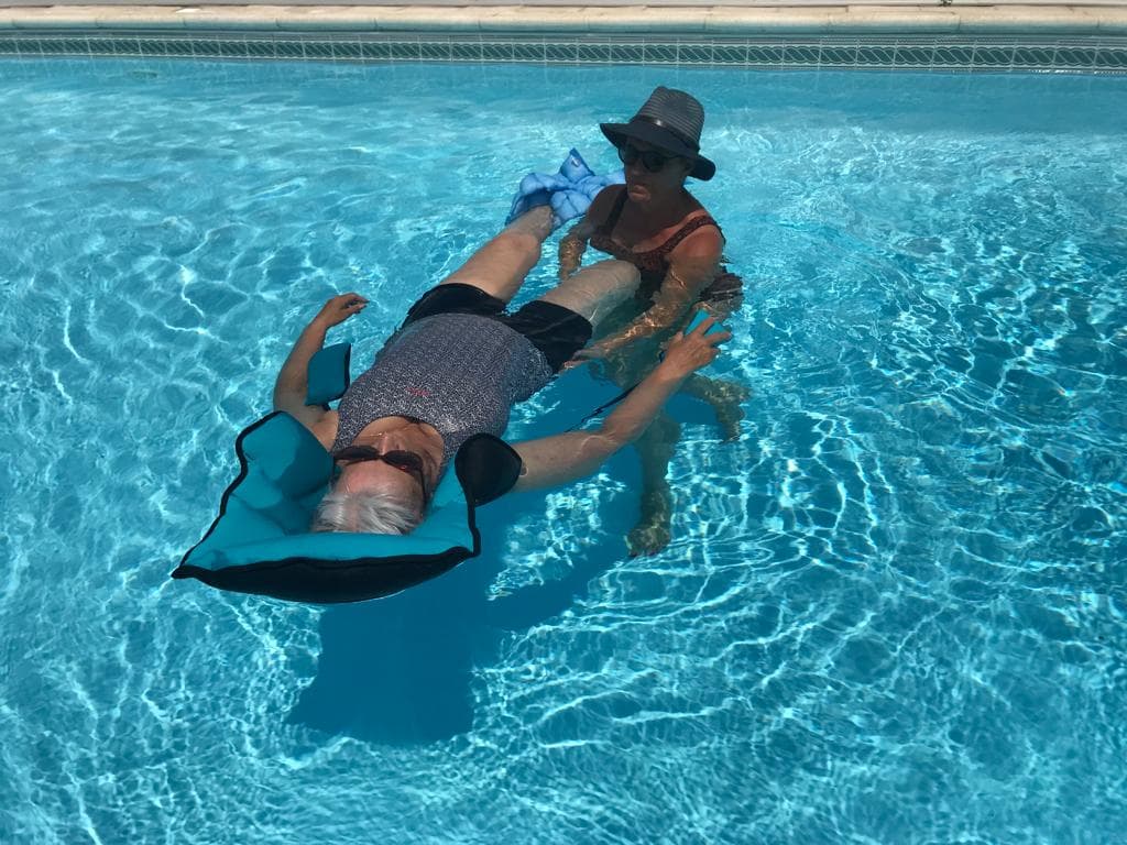 Massage aquatique Aqua Fascia, flottaison accompagnée